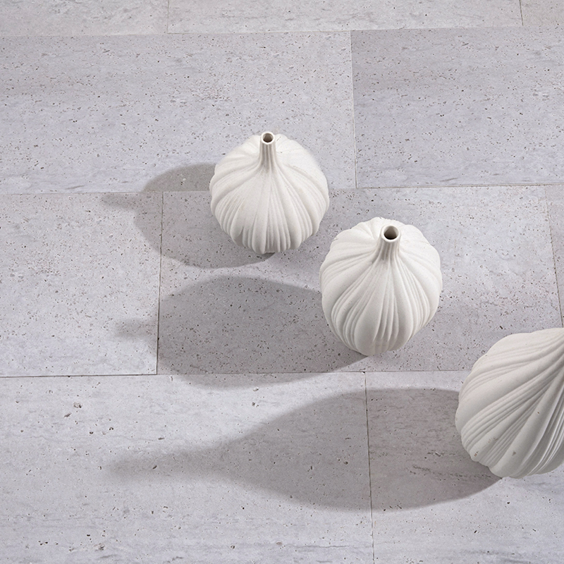 Thailand Factory White Ivory Travertine Stone Tile for Bathroom Floor Decor Wholesale Manufacturer - Image 3